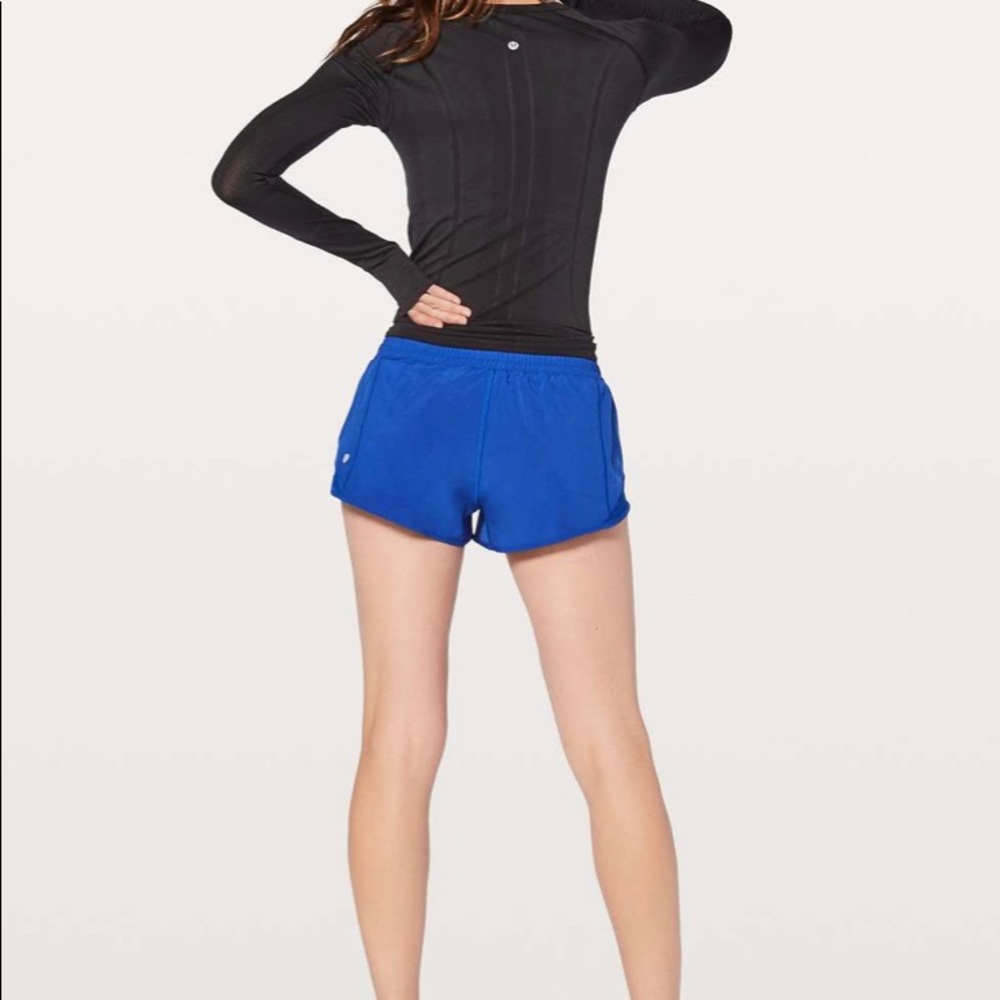 Lululemon Hotty Hot Short II *2.5"
